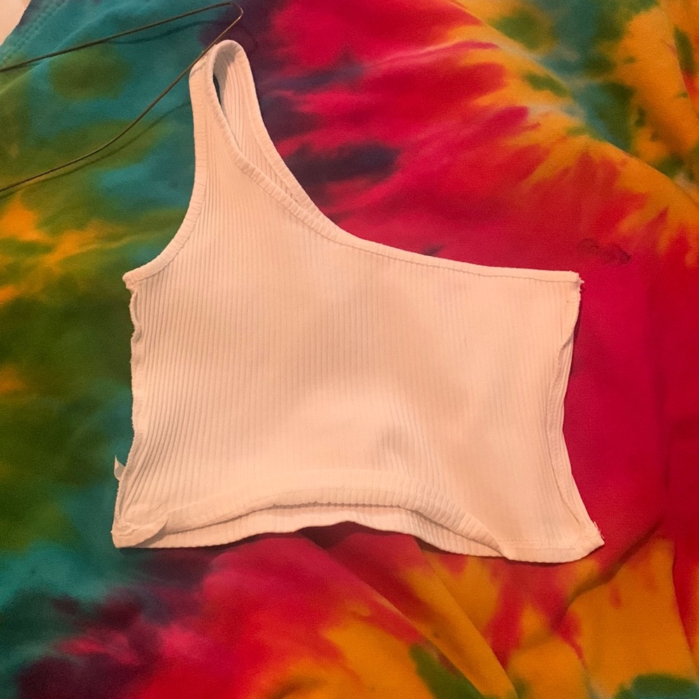 White one shoulder tank